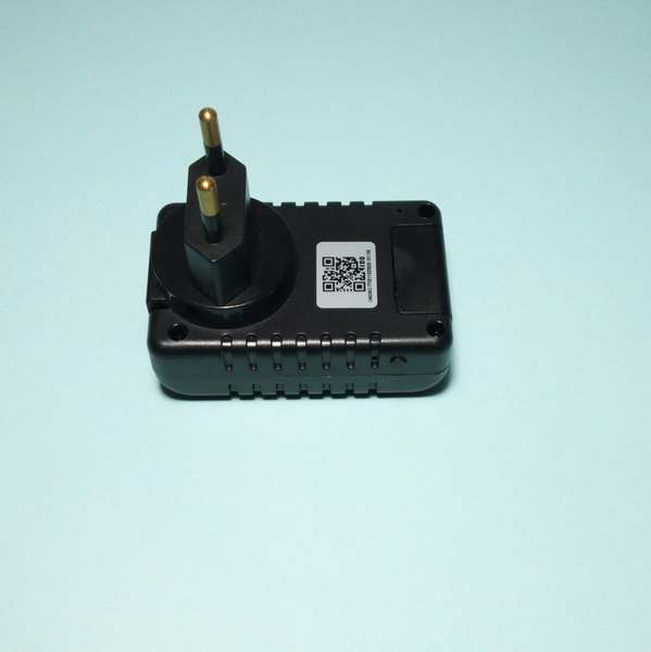 mikro-kamera-u-adapteru-spijunska-oprema-4