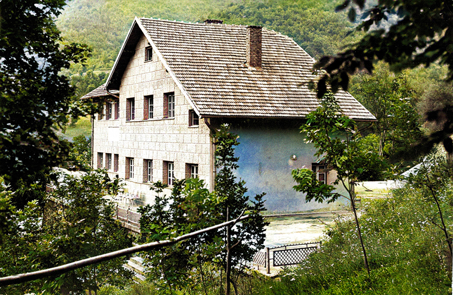 planinarski dom na Grzi